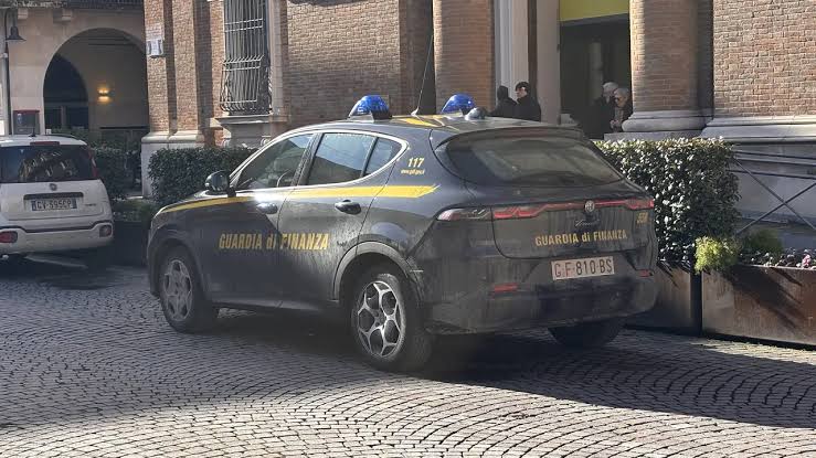 Sequestro su rogatoria estera: l'art. 724 c.p.p. alla prova della Corte costituzionale